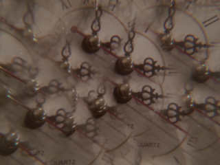 Corps.0 Tempus - Une création d'art Corps.0 Tempus, la naissance de la mort : Représentation du chemin de vie.